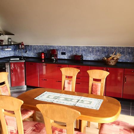 Helle Moderne 52 Qm Wohnung Mit Balkon Кемниц Екстериор снимка