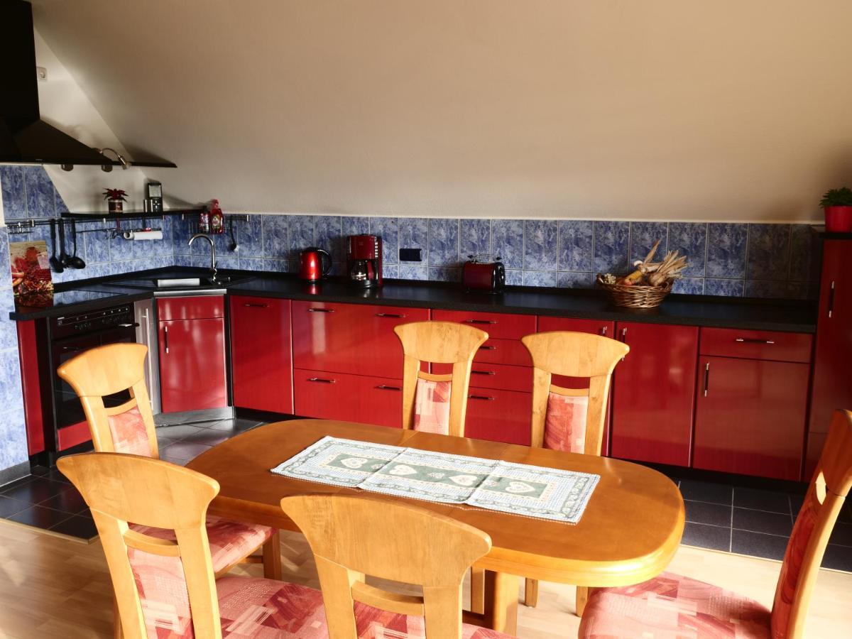Helle Moderne 52 Qm Wohnung Mit Balkon Кемниц Екстериор снимка