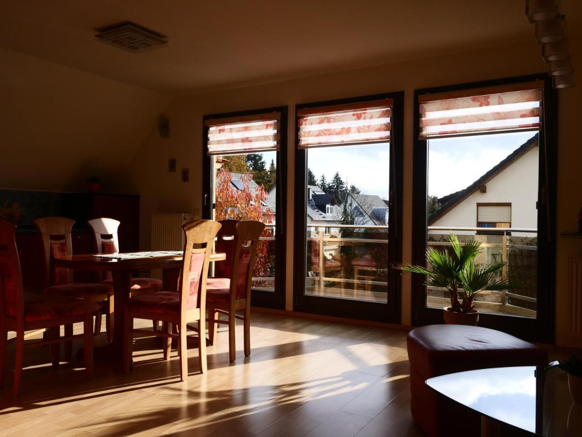Helle Moderne 52 Qm Wohnung Mit Balkon Кемниц Екстериор снимка
